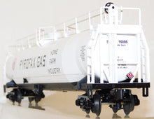 Load image into Gallery viewer, MTH 20-96007 PYROFAX Gas 33K Gallon tank car SHPX 16 086 Premier 1/48 O scale
