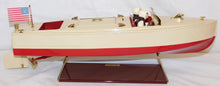 Load image into Gallery viewer, Lionel Classics 6-13802 Runabout Speed Boat Wind Up Repro of #45 Prewar 17&quot; C-8

