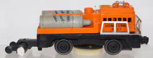 Load image into Gallery viewer, Lionel Trains 3927 Track Cleaning Car 1950s Vintage operating unit diecast base +instructions
