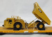 Load image into Gallery viewer, MTH 20-98650 Caterpillar Flat Car w/ diecast AD45B Articulated Truck O 1/48 Premier 2008
