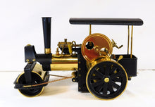 Load image into Gallery viewer, Wilesco D366 Old Smoky Live Steam Roller &amp; A386 Water Cart BOXED Brass German
