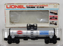 Load image into Gallery viewer, Lionel HUMBLE Oil Gas Company Tank Car 6-9334 NOX Single dome Boxed 1979 027
