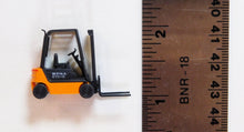Load image into Gallery viewer, VNTG Wiking 664 01 16 FORKLIFT STILL R 70-16 Gabelstapler 6640116 Orange 1/87 HO
