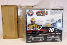 Load image into Gallery viewer, Lionel T1828TRAIN Kyle Busch 18 Train Set M&amp;Ms Nascar Steam C-10 SEALED O SCARCE
