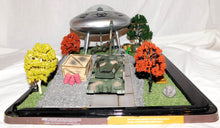 Load image into Gallery viewer, Menards 279-8287 War of the Worlds ARMY vs. UFO Aliens Flying Saucer Jeep Ogauge
