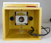 Load image into Gallery viewer, Lionel 6-37814 Christmas Crossing Shanty w/ shutters lighted North Pole O
