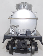 Load image into Gallery viewer, Lionel 6415 Sunoco 3 Dome Tank Car 1953-55 6600 gal diecast trucks EARLIEST version
