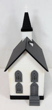 Load image into Gallery viewer, MTH 30-9002 #5 Country Church white w/black roof graywindows assmbld Ogauge &#39;97
