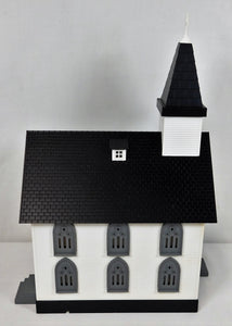 MTH 30-9002 #5 Country Church white w/black roof graywindows assmbld Ogauge '97