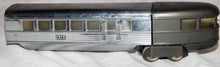 Load image into Gallery viewer, Lionel Prewar FLYING YANKEE set 616 617x2 618 Chrme articulated streamliner Runs
