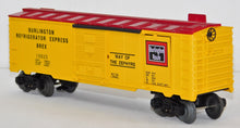 Load image into Gallery viewer, Lionel 6-19823 Burlington Ice Car Refrigerator Express Use with Icing Station Operating
