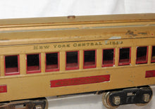 Load image into Gallery viewer, Lionel 337 338 Standard Gauge Passenger cars New York Central Mojave/Maroon ORGN
