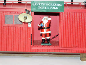 Santa's North Pole Workshop Lights & Smokes G Gauge USA Trains diorama Christmas