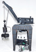Load image into Gallery viewer, Lionel 6-24134 Bethlehem Steel Operating Gantry Crane Bucyrus Erie Clamshell Bucket
