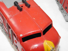 Load image into Gallery viewer, Marx 1095 Santa Fe F AA Units Silver version El Capitan 1950s Silver trucks
