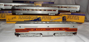 American Flyer Silver Flash Passenger Set K5469WT PA diesels 477 478 Chestnut stripes