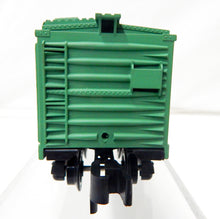 Load image into Gallery viewer, American Flyer 24065 NYC Green Painted Boxcar Pikemaster couplers New York Central
