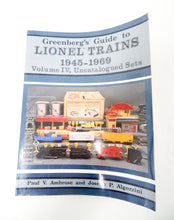 Load image into Gallery viewer, Greenberg&#39;s Guide to Lionel Trains 1945-1969: Uncatalogued Sets: Volume 4 Softback
