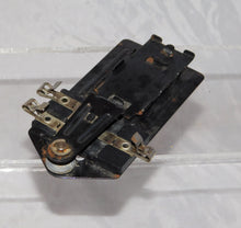 Load image into Gallery viewer, Modern Lionel Trains 153C contactor accessory track trip pressure plate C6 wear
