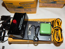 Load image into Gallery viewer, 1954 American Flyer 5374W The Chief Santa Fe Freight Set BOXED 4713 PAs +7 cars!
