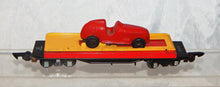 Load image into Gallery viewer, 1948 American Flyer 715 Unloading flat car w/ RED Manoil Racer Works Operating S

