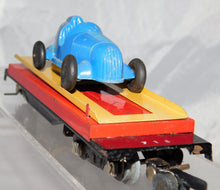 Load image into Gallery viewer, American Flyer 715 Unloading flatcar w/original Tootsietoy Blue Racer Works &#39;52
