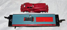 Load image into Gallery viewer, American Flyer 715 Unloading flat car w/ RED Manoil Coupe 1948 Works Operating S
