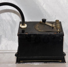 Load image into Gallery viewer, Lionel Type B NICKEL Side Plate Version Early 1917-1921 75 Watts Works 25 volts
