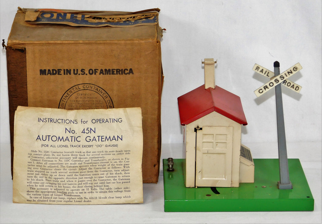 Lionel 45N Gateman PREWAR 1940 Ivory Decal version works + Original Box dc buck