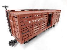 Load image into Gallery viewer, Bachmann 98120 G Scale ET&amp;WNC Stock Car w/ 3 Horses &amp; A speaker, sound board
