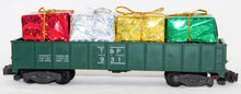 Load image into Gallery viewer, American Flyer 931 Texas &amp; Pacific gondola w/ Christmas presents load Knuckle TP
