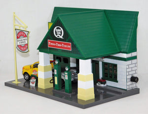 Menards Dave's Garage Towing Tires TuneUps O Gauge Assembled Lighted Figrs C8 Serv