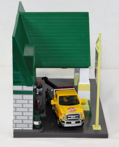 Menards Dave's Garage Towing Tires TuneUps O Gauge Assembled Lighted Figrs C8 Serv