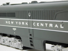Load image into Gallery viewer, American Flyer 6-49611 New York Central NYC Passenger Set PA AA + 4 streamliner
