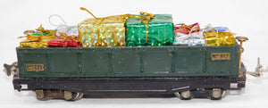 Lionel 812 Prewar Dark Green Gondola w/ Multi-Sized Christmas presents Latch coupler