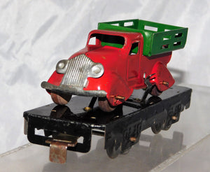 Marx Trains #562 Flatcar w/red & green stake truck 6" tinplate WOOD wheels ORIGINAL