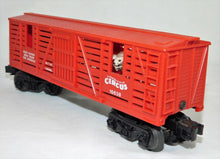 Load image into Gallery viewer, Lionel 6-16638 Lionelville Circus Animal Stock Car Bobbing Zebra Lion Seal Tiger
